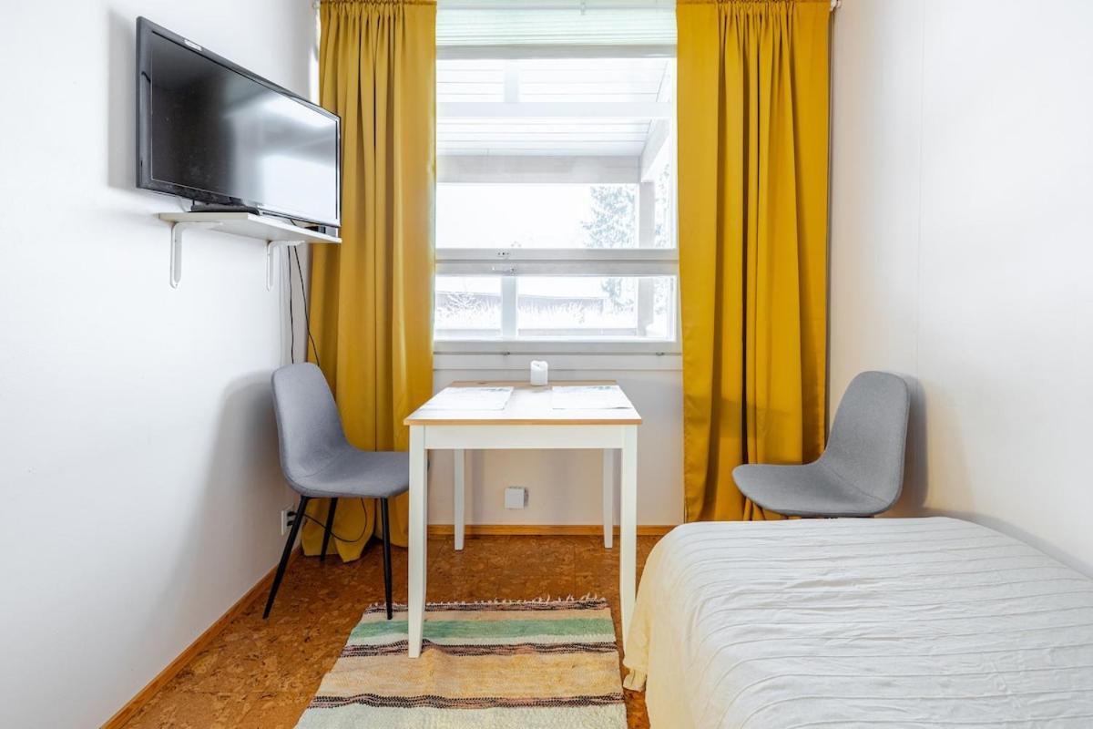 Bungalow House Flat In Rekola 33M2 万塔 外观 照片